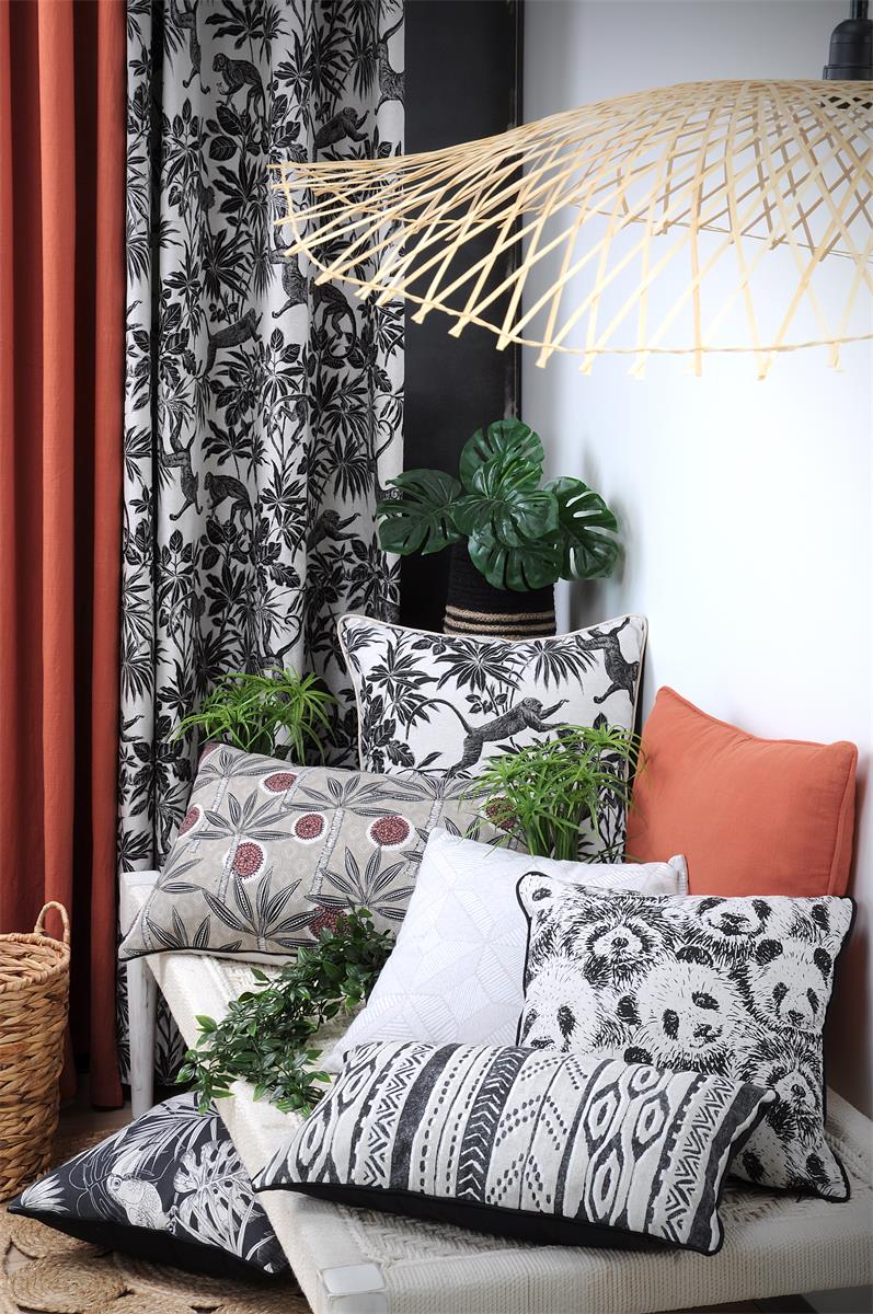 RIDEAU SAPAJOU NOIR 135X250 cm