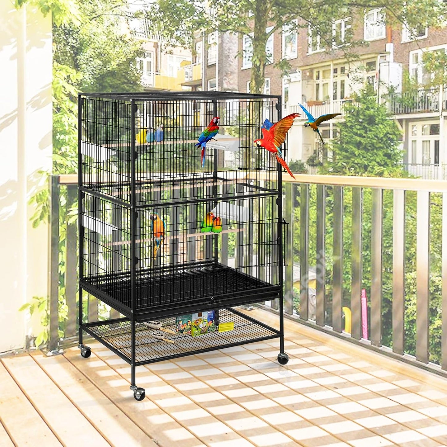 cage à oiseaux debout en fer forgé
