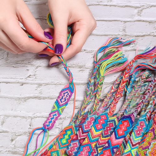 Fil à broder 50 couleurs