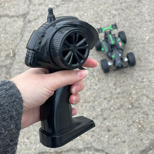 Véhicule tout-terrain télécommandé Kruzzel 24819