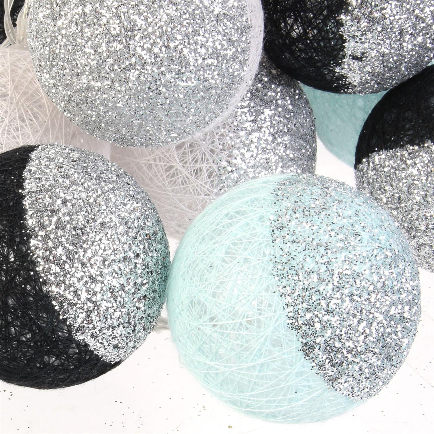 GUIRLANDE BOULE 16LED NOIR BLEU GLITTER 6X300CM M8