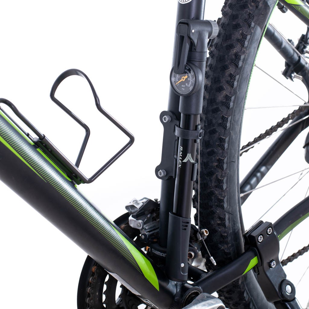 Pompe à vélo avec manomètre